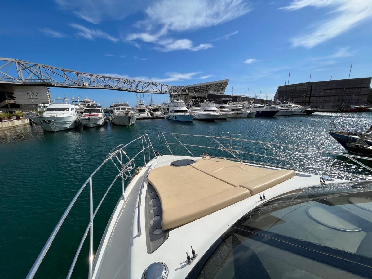 Yacht In Barcelona Sant Adria de Besos Exterior photo