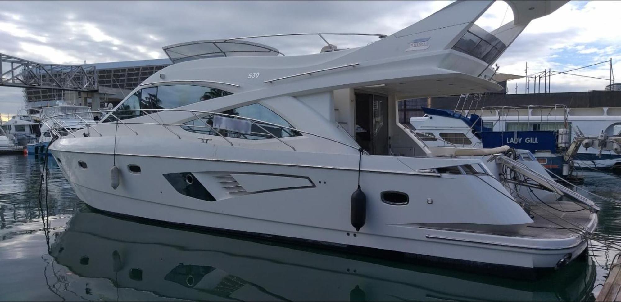 Yacht In Barcelona Sant Adria de Besos Exterior photo